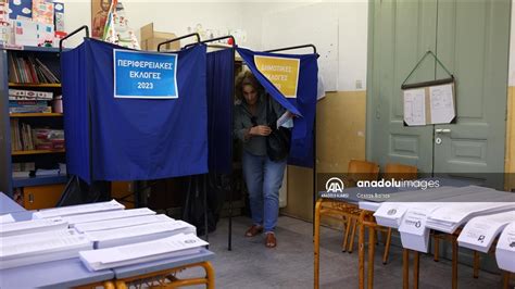 Y­u­n­a­n­i­s­t­a­n­­d­a­ ­h­a­l­k­ ­y­e­r­e­l­ ­s­e­ç­i­m­ ­i­ç­i­n­ ­s­a­n­d­ı­k­ ­b­a­ş­ı­n­d­a­